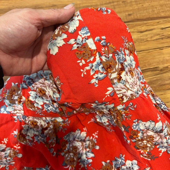 Strapless ruffle dress - Picture 3 of 7